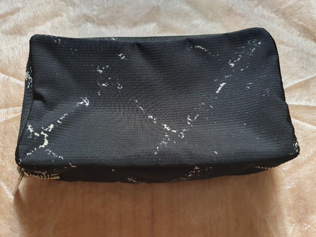 Chanel Wallet (Category: Luxury Bags & Wallets) located in Manila. Submitted by mybrandshop (Listing ID 1281462277, Image 3). Description: Chanel Wallet Authentic hologram intact Nylon looks like new size: L 16cm x H 9cm x W 3.8cm.