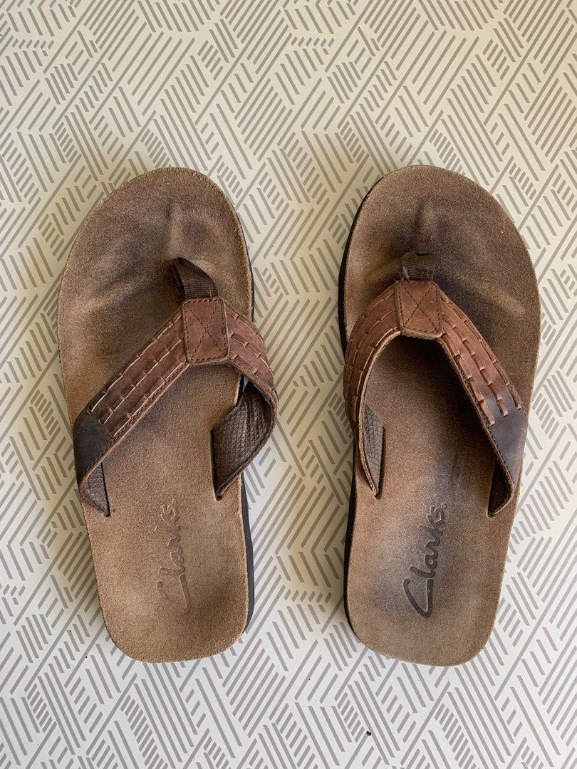 Clarks brown flip sales flops