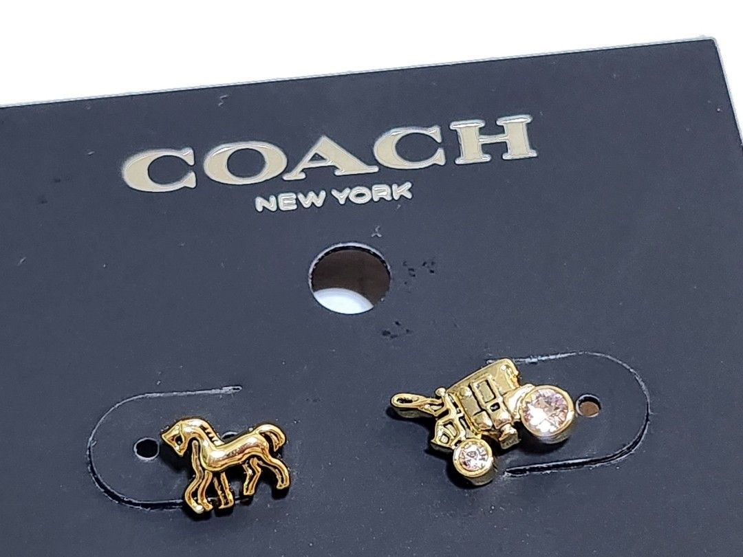 Horse and discount carriage stud earrings