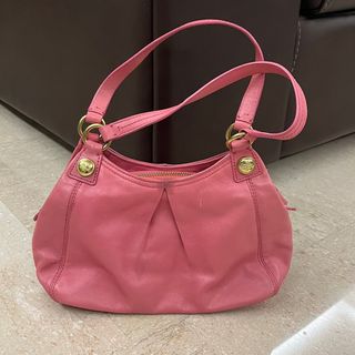 （分類：）位於 。 由 dother 提交（商品編號 1281601533，圖片 1）。簡介： 。