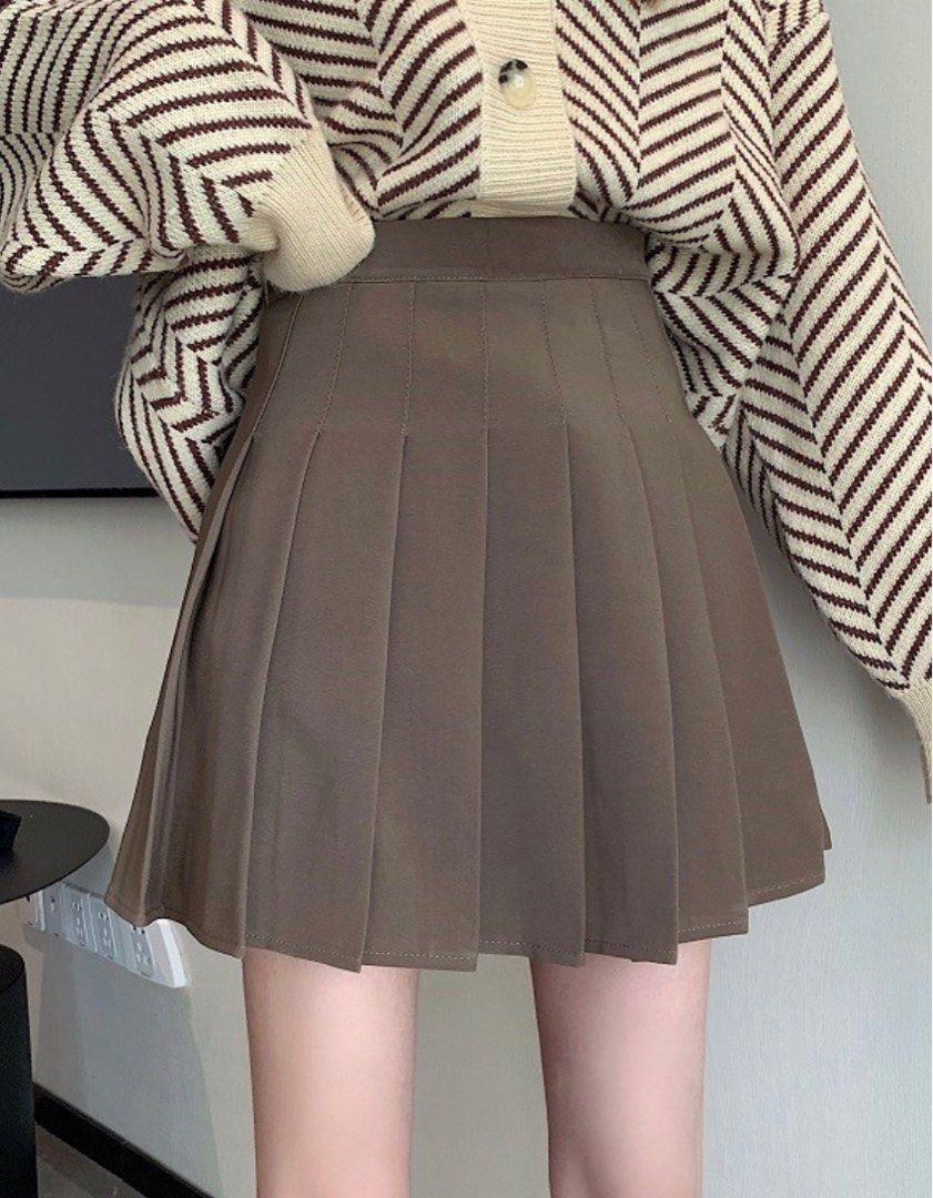 brown tennis skirt outfit