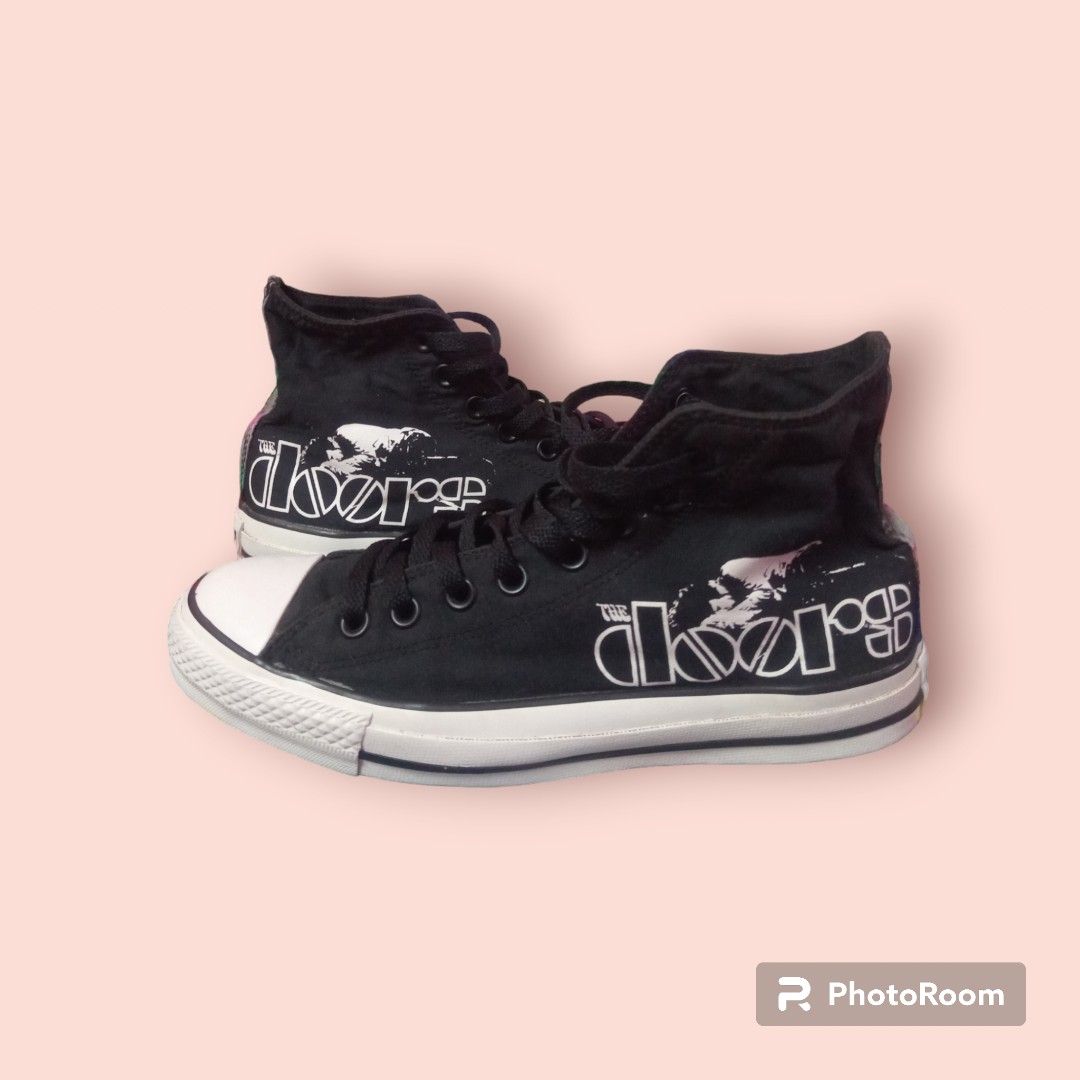 Converse doors top