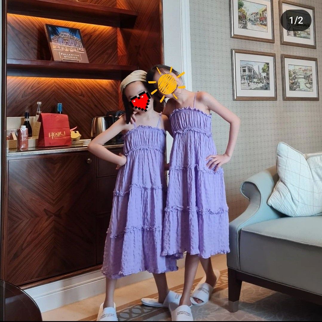Kids lilac dress shop