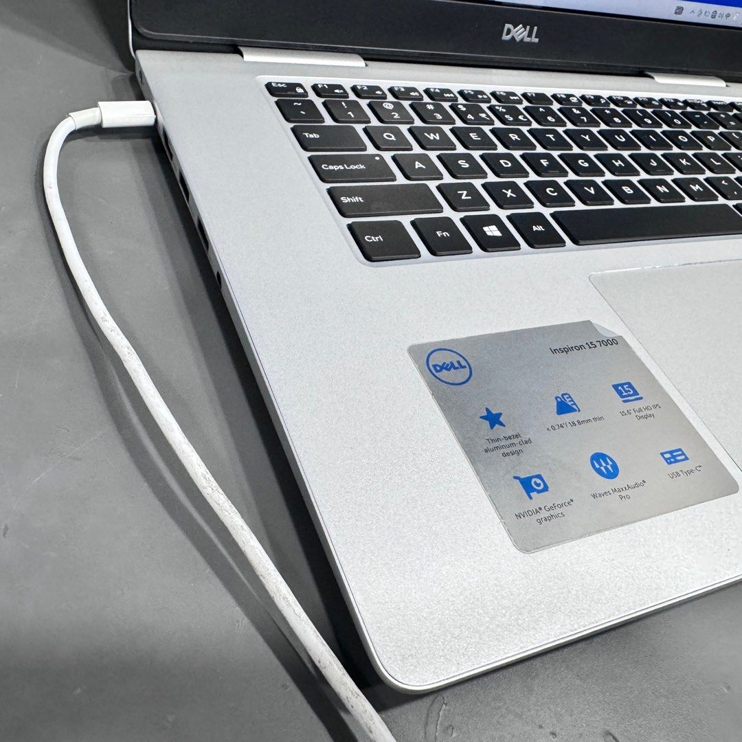 Dell inspiron 15 P70F i7-8550U 8+128GB+1000TB 香港行完美靚機換新電池比你鋪頭開單保障全原裝正品 ...