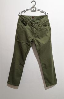 EDC khaki Pants Dragon Fit. 32/32, Men's Fashion, Bottoms, Trousers on  Carousell