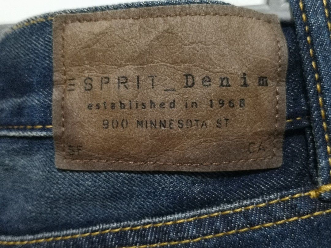 Esprit Jeans fits waist 33 34