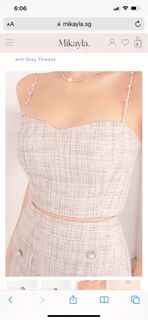 (Category: ) located in . Submitted by 88wardrobe (Listing ID 1281542407, Image 1). Description: .