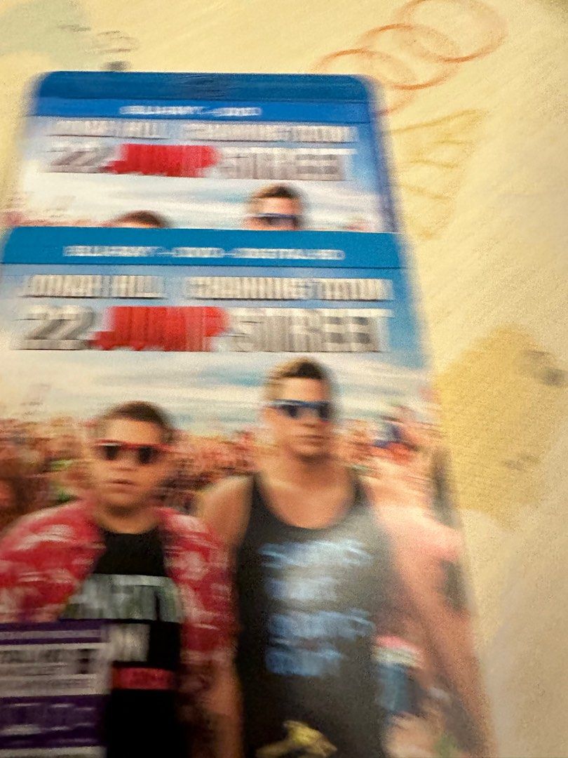 FREE TRACKABLE SHIPPING AND LIKE NEW Hit Hollywood Comedy 22 Jump