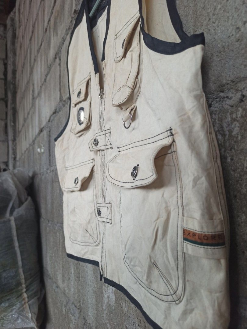 Hardware Cargo Vest, Men's Fashion, Tops & Sets, Vests on Carousell