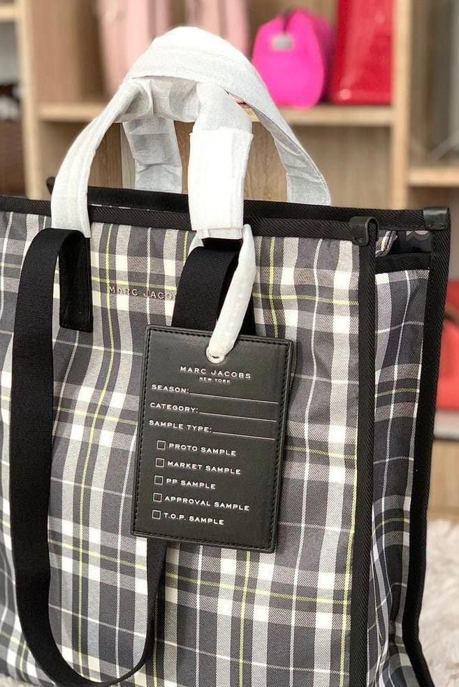 Marc jacobs retake sales nylon tote bag