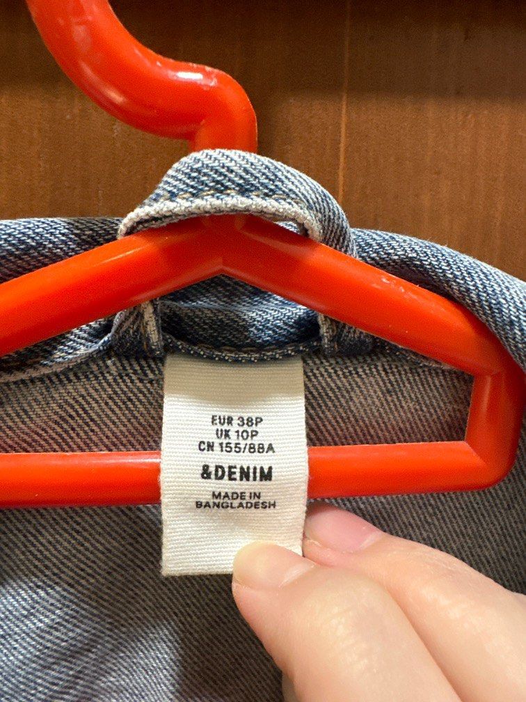 Red denim jacket h&m on sale