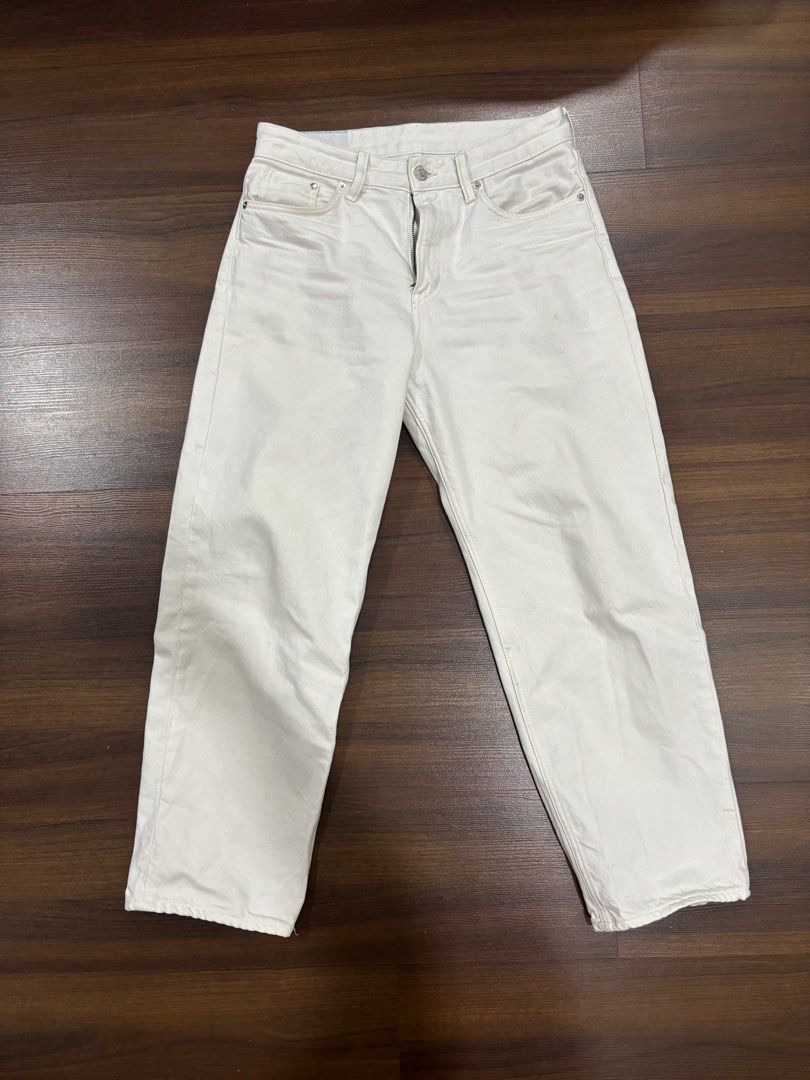 H M Loose Jeans Men s Fashion Bottoms Jeans on Carousell