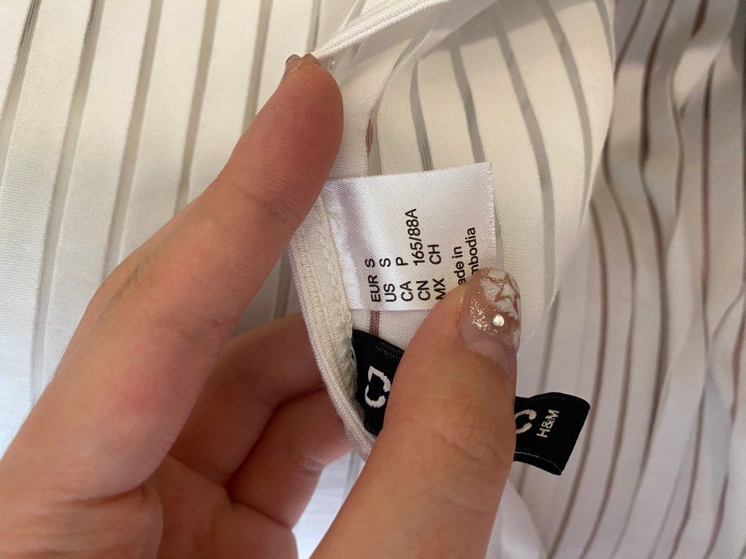 H and m white crop top store