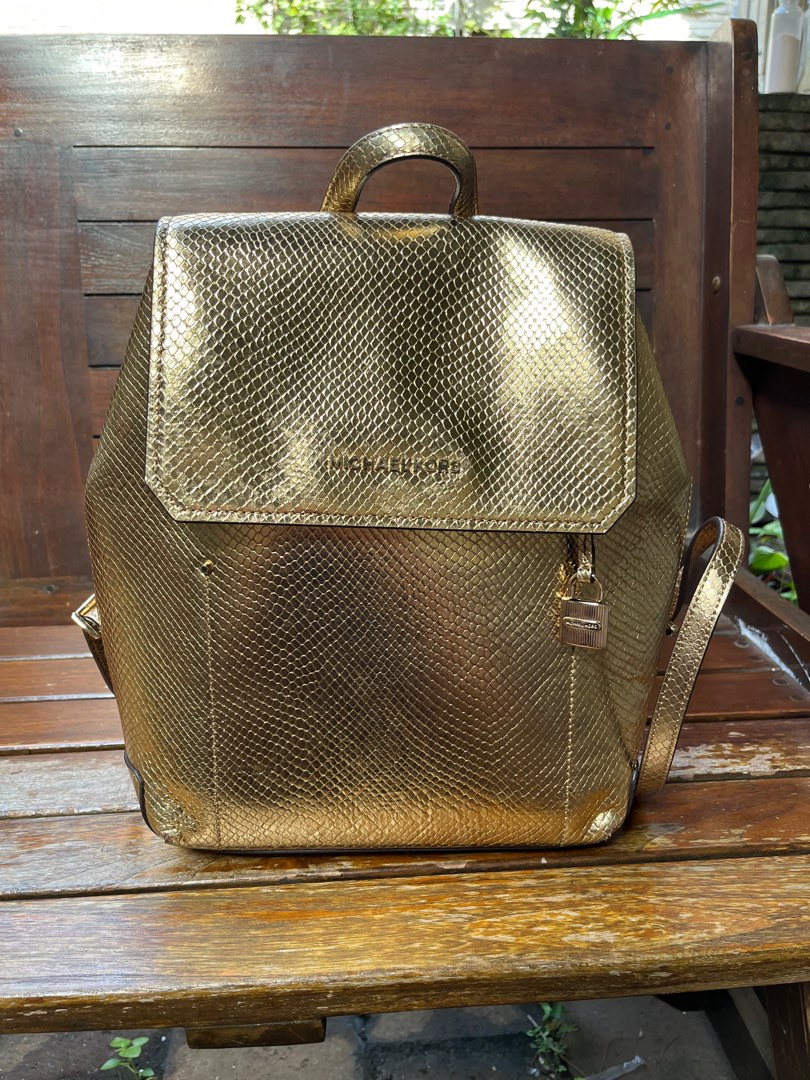 Michael Kors Hayes Backpack Fesyen Wanita Tas Dompet di Carousell