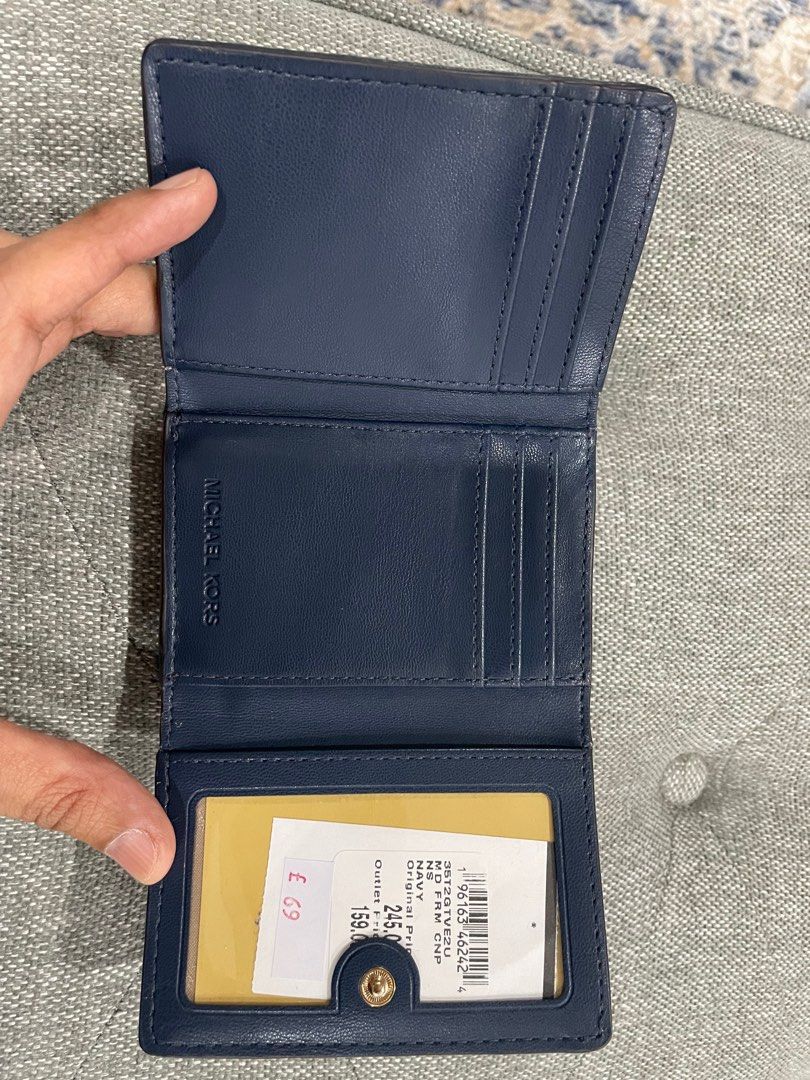 Michael kors deals wallet outlet