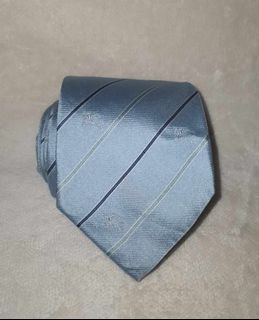 Missy's Authentic BURBERRY LONDON Powder Blue Stripe Embroidered Logo Tie for Men  100% Silk