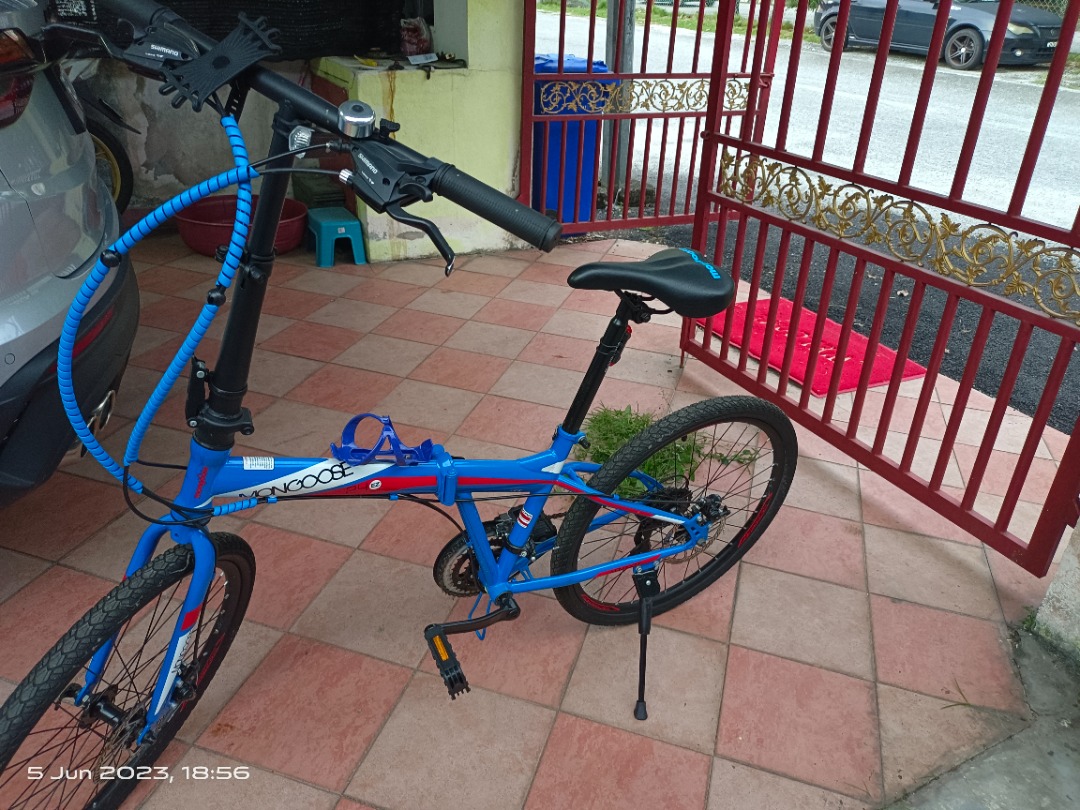 Mongoose folding bike to let go