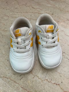 New balance hotsell baby shoes singapore