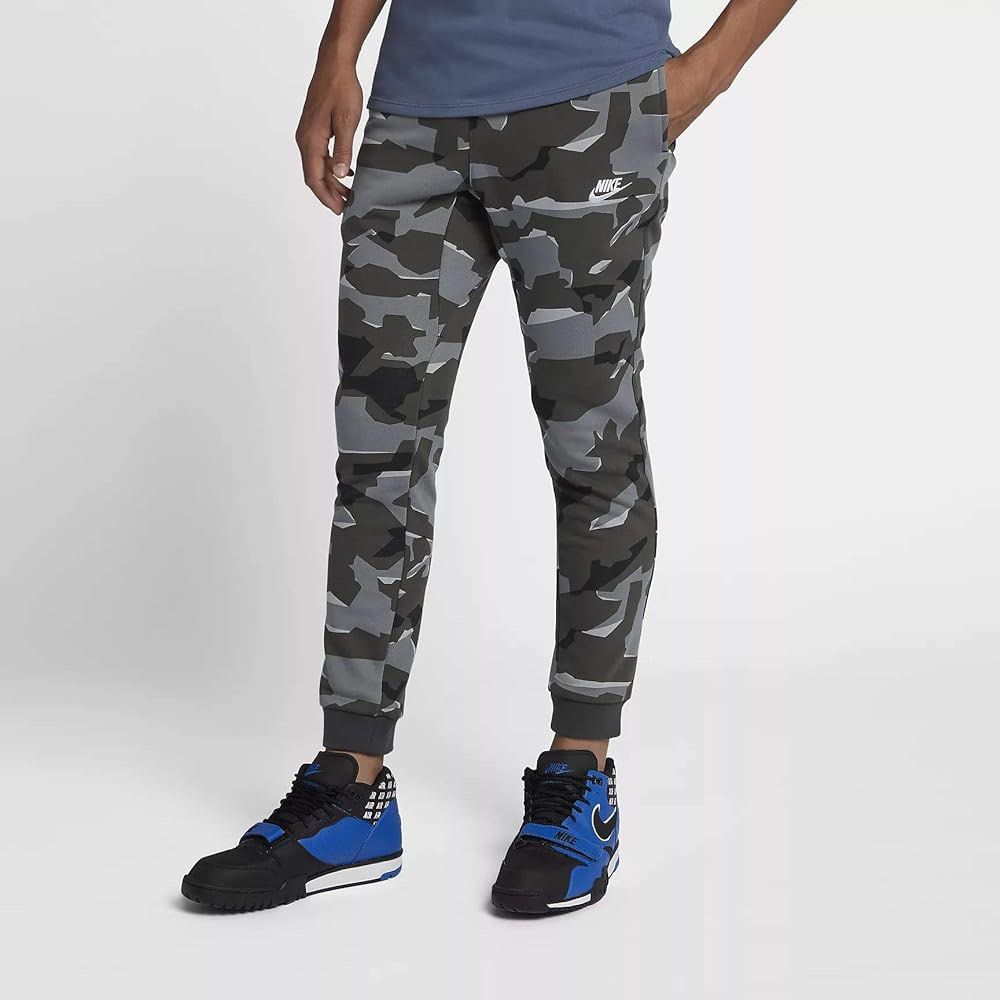 Nike camo sweatpants 2025
