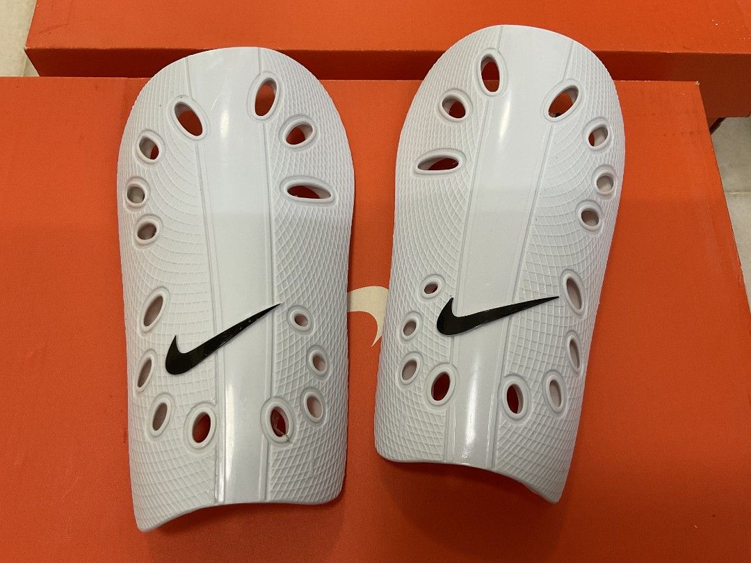 nike j football shin guards Sports Equipment Sports Games