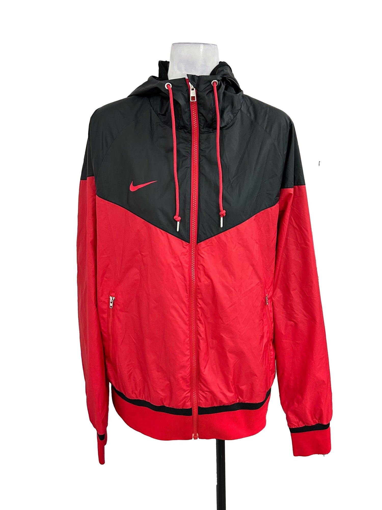 Red black nike new arrivals windbreaker