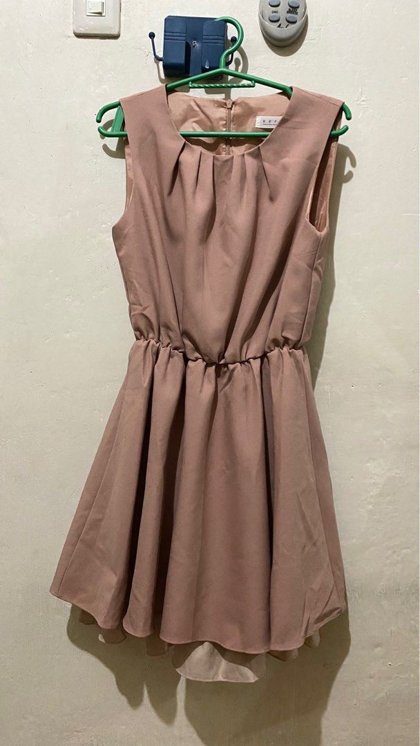 Nude Brown Dress - Refill Korean (Category: Dresses) located in Pasig City. Submitted by lagartode35575 (Listing ID 1281524287, Image 1). Description: Mode of payment: Gcash, Paymaya Mode of delivery: Shope e checkout, J&T, Grab, Lalamove.