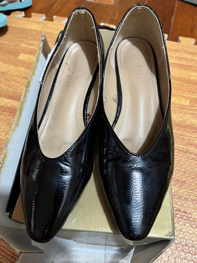 Parisian Black Shoes size 7 (Category: Shoe inserts) located in Bacoor. Submitted by starlyncarambacan (Listing ID 1281436452, Image 1). Description: .