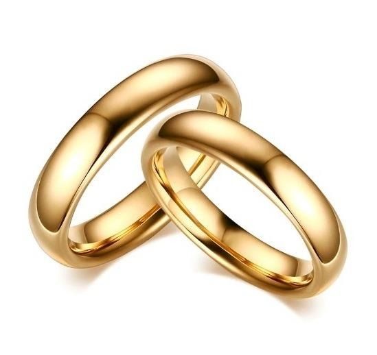 Gold plain hotsell ring with name