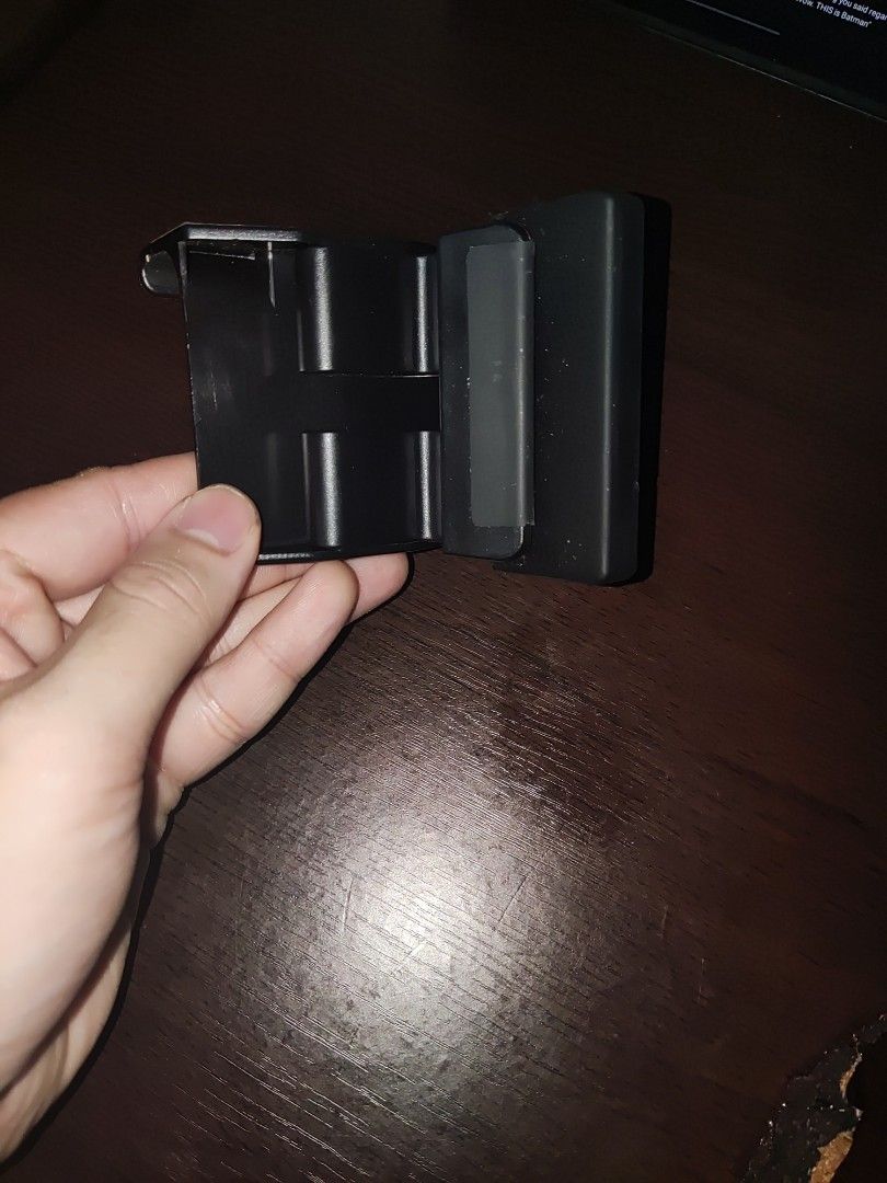 Phone Holder Mount For Laptop (Category: Mounts & Holders) located in Quezon City. Submitted by decluttersaleph (Listing ID 1281511192, Image 2). Description: .