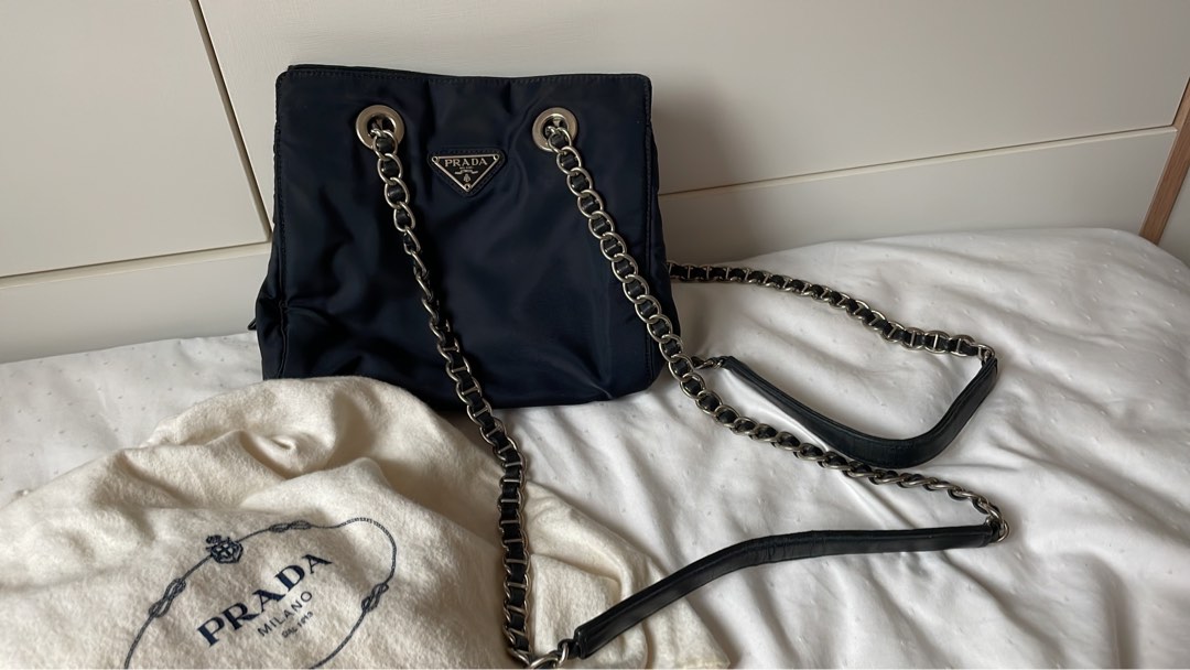 Vintage prada chain bag discount