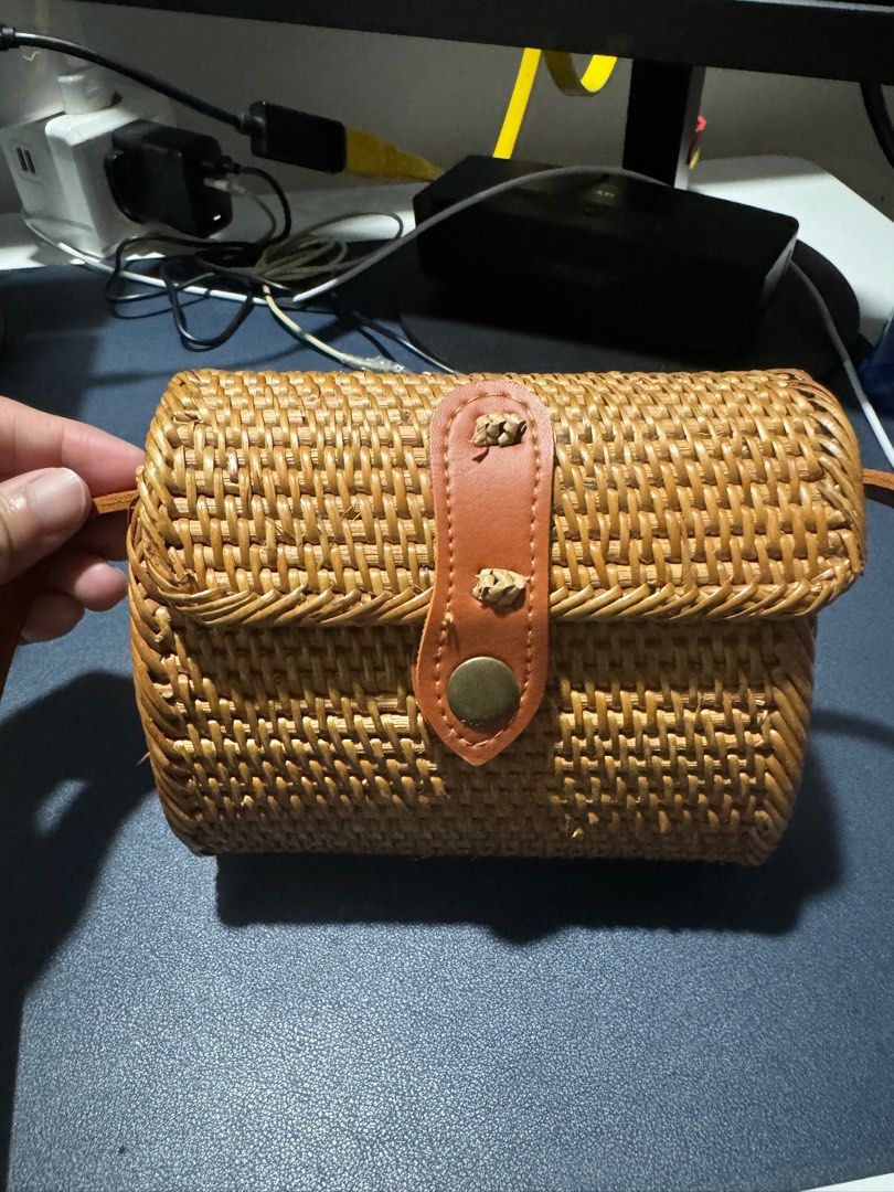Ratan sling bag clearance