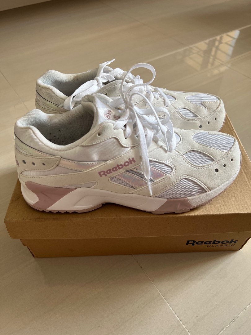 Reebok top aztrek sneaker