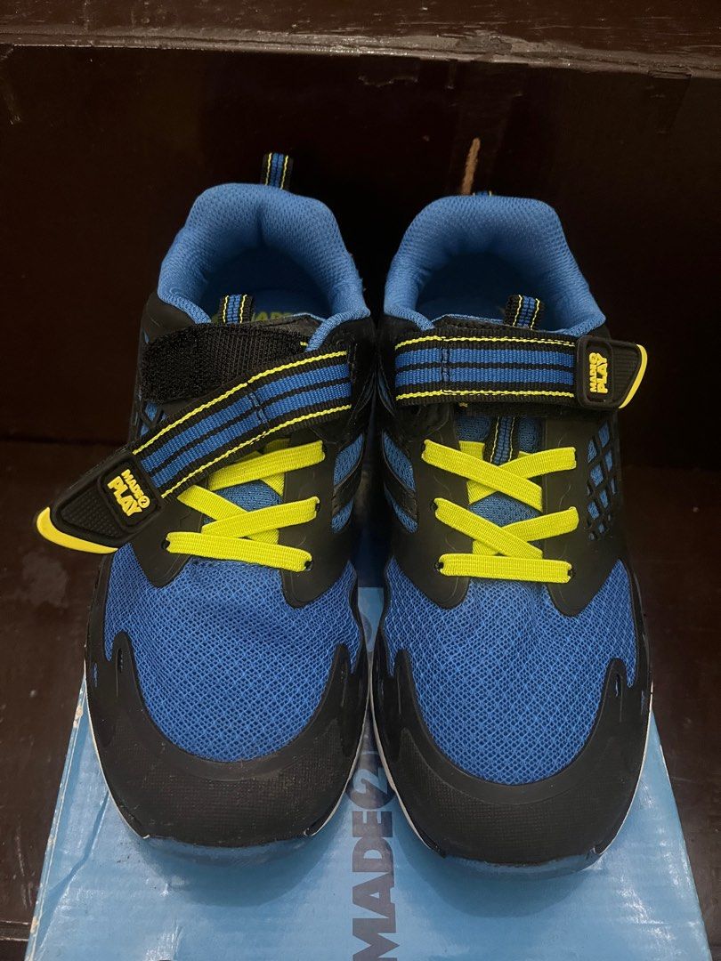 Strider Rubber Shoes Size 1 Unused (Category: Babies & Kids Fashion) located in Manila. Submitted by decluttering_me (Listing ID 1281572976, Image 2). Description: Unused Novaliches, QC.