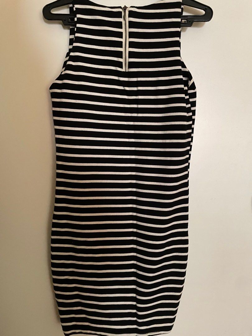 Striped dress (Category: Dresses) located in Mandaluyong City. Submitted by itisntso (Listing ID 1281448726, Image 2). Description: XS striped dress Thick material .