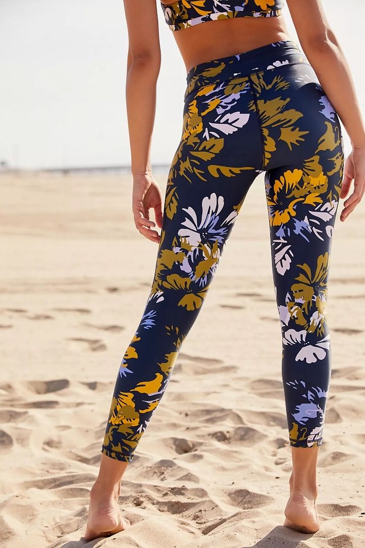 THE UPSIDE KAUAI FLORAL MIDI PANTS LEGGINGS SIZE LARGE