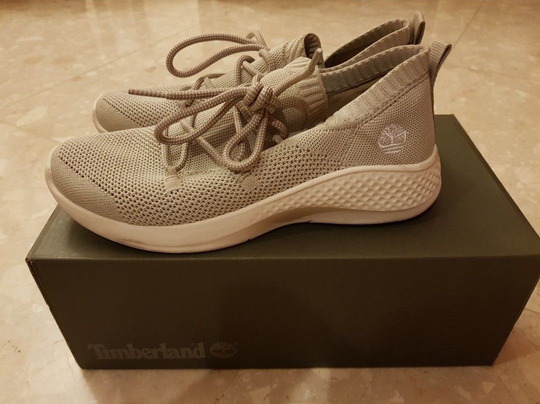 Timberland flyroam beige hotsell