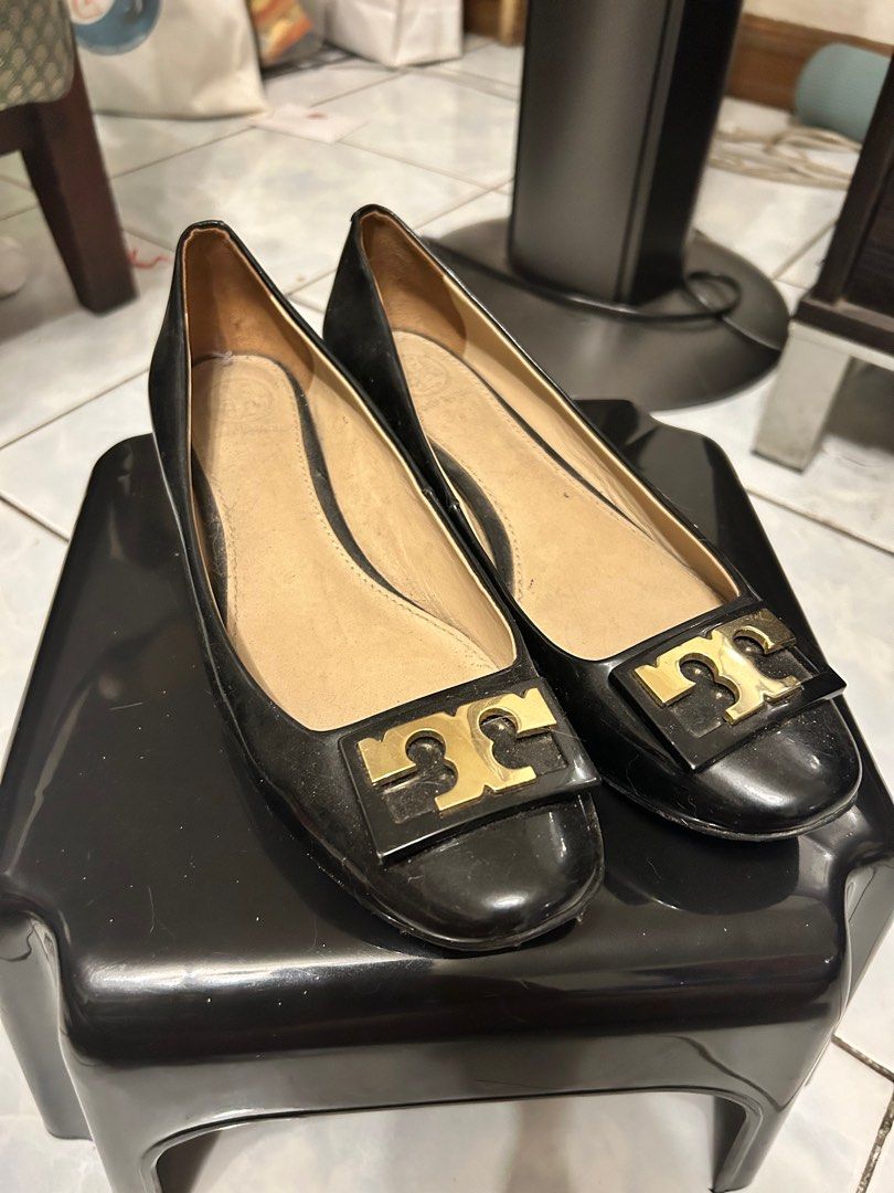 Tory Burch Black Low Heel Pumps Women s Fashion Footwear Heels on Carousell