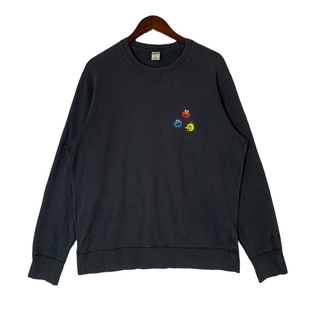 Uniqlo sesame street top sweater