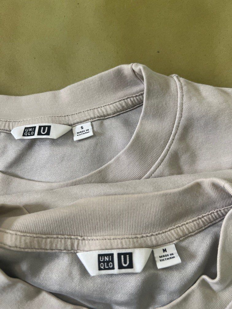 uniqol basic tee (Category: Tshirts & Polo Shirts) located in Singapore. Submitted by keaneczh (Listing ID 1281534134, Image 2). Description: selling both size s & m uniqol basic tee selling as it’s too small for me 😂.