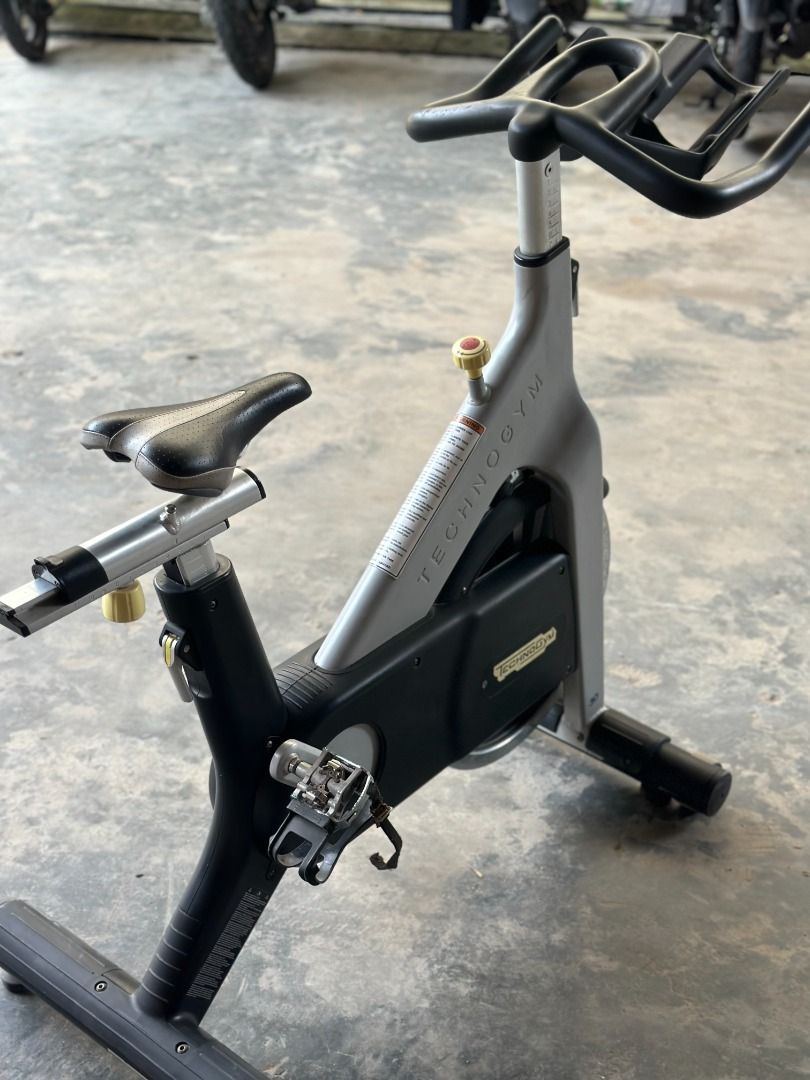 Used technogym spin bike 2025