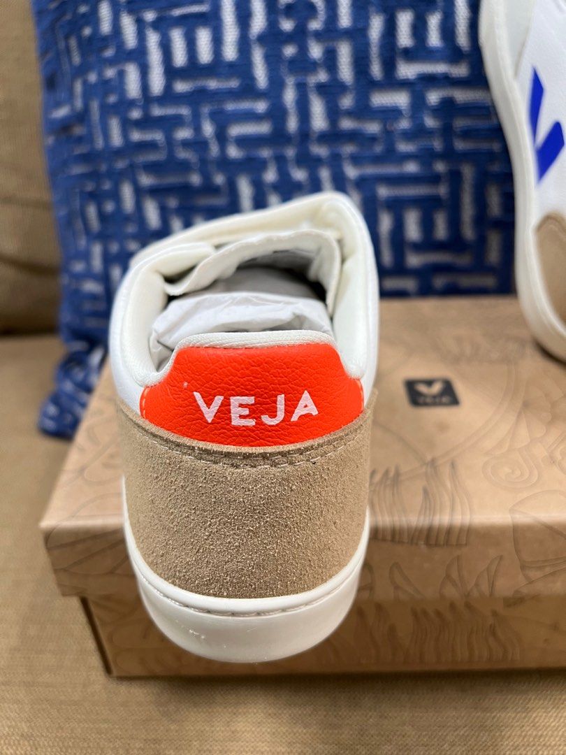 Veja (Category: Sneakers) located in Pasay City. Submitted by netuy (Listing ID 1281472296, Image 3). Description: Veja white/multicolored sneakers. Size EU34/ US3/ UK2.5 / 21.5cm Authentic & brand new w/box. RFS - wrong size.