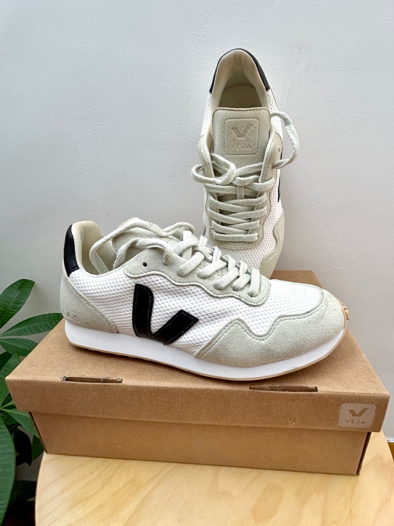 Veja White Black Alveomesh Sneakers Women Size 38 Women s Fashion