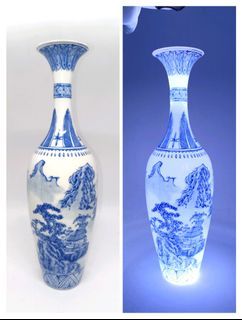 Vintage Chinese Blue and White Eggshell Porcelain Vase W/Box
