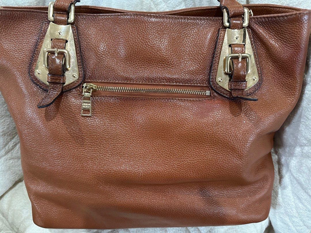 Prada Light Brown Leather Tote Bag | Minimalist leather tote, Bags, Prada  leather bag