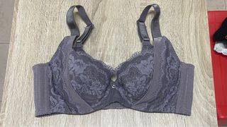 Victoria’s Secret very sexy push up bra set 38C