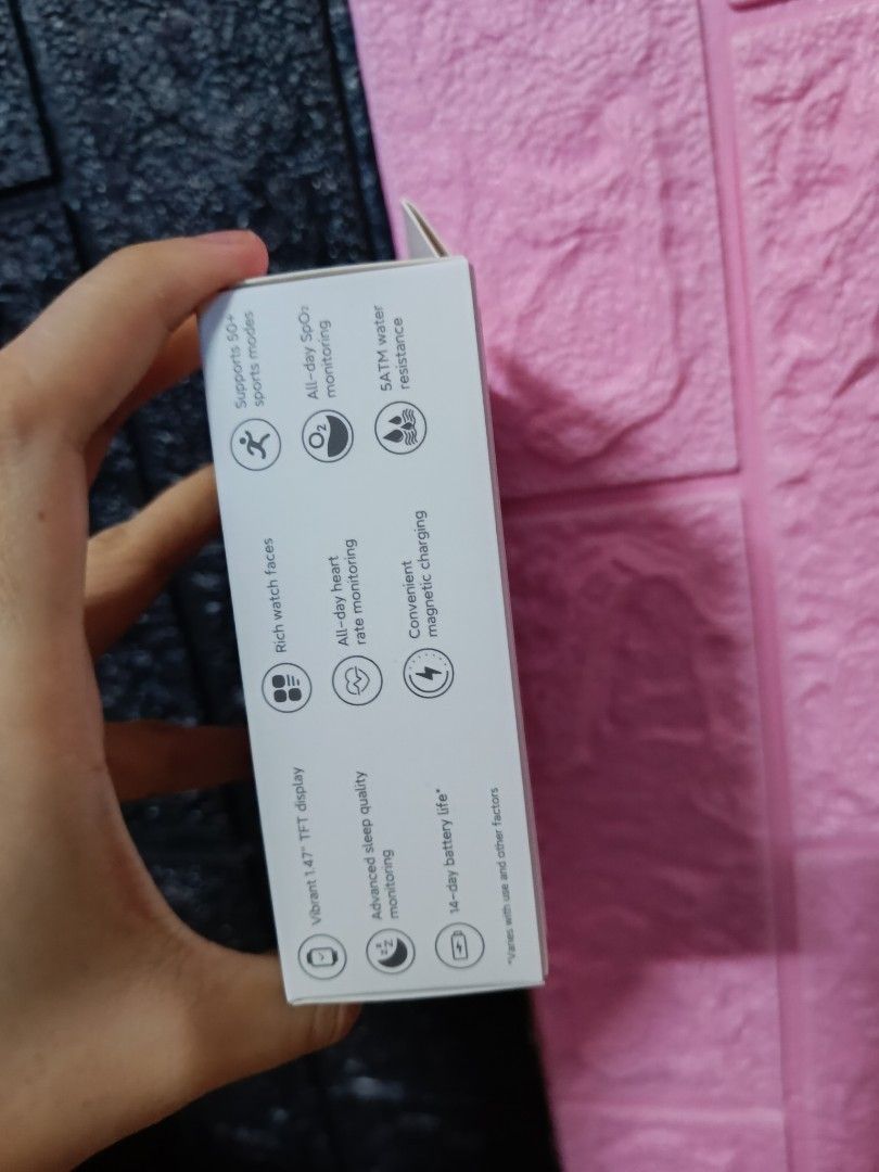 Xiaomi Smart Band 8 Active Pink, Vibrant 1.47 TFT Display