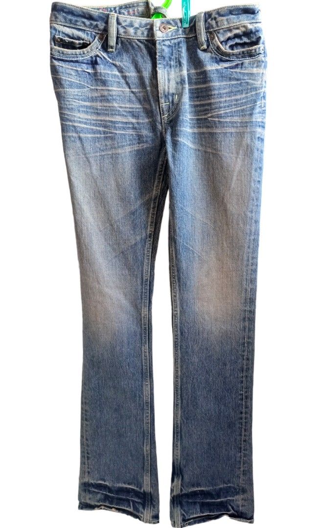 Y2k Kunna Jeans Japan (Category: Jeans) located in Taguig. Submitted by dthrift9 (Listing ID 1281509283, Image 1). Description: NO ISSUE SIZE 26 on tag.