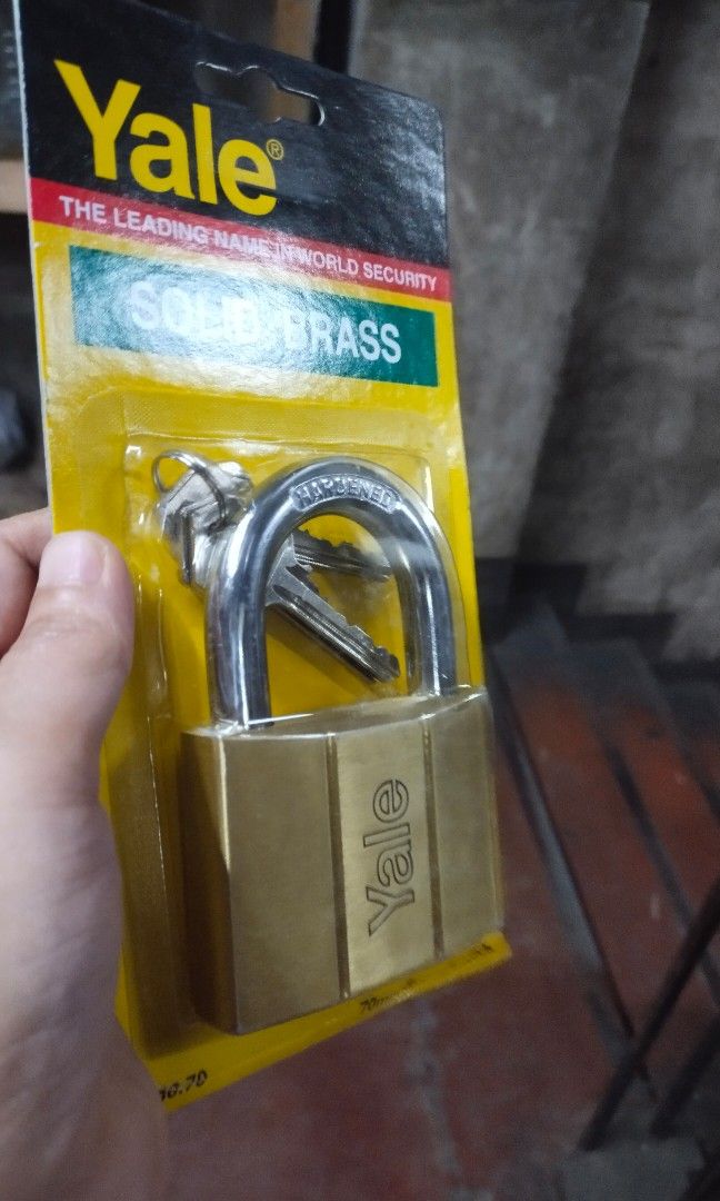 Yale solid brass body padlock heavy duty v140.70 70mm (Category: Locks, Doors & Gates) located in Manila. Submitted by bernaatit (Listing ID 1281563000, Image 3). Description: also offer other products of Yale Master Stanley Tramontina Picus Japan Shell USA Sata Tools Arrow staple and others 🌟 message me for your orders and inquiries 🌟 meet up or ship via lalamove or jrs or lbc express or grab.