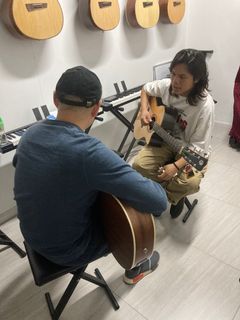 （分類：）位於 。 由 lightsonmusic 提交（商品編號 1095048484，圖片 1）。簡介： 。