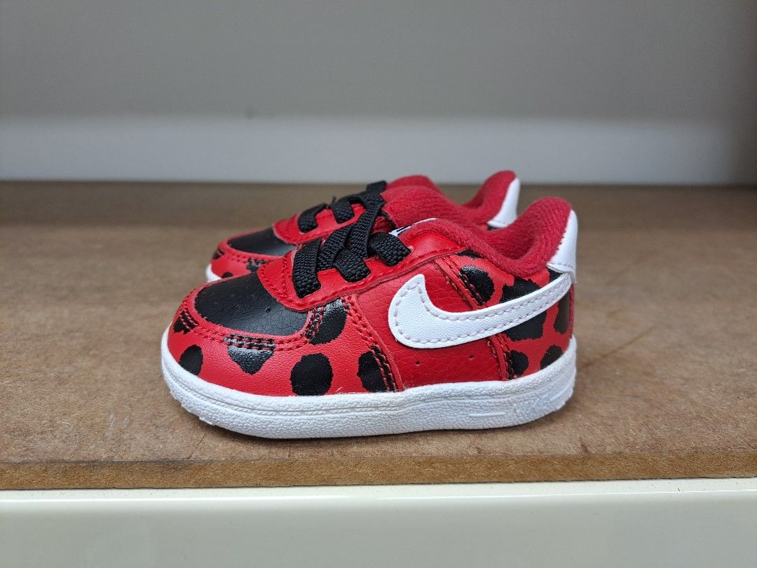 nike lady bug